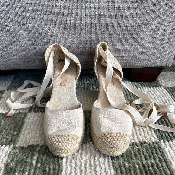 Cream Canvas Wedges - Picture 3 of 4